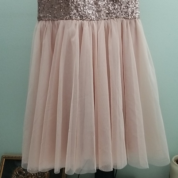 Midcut Pink Dress - Picture 3 of 4